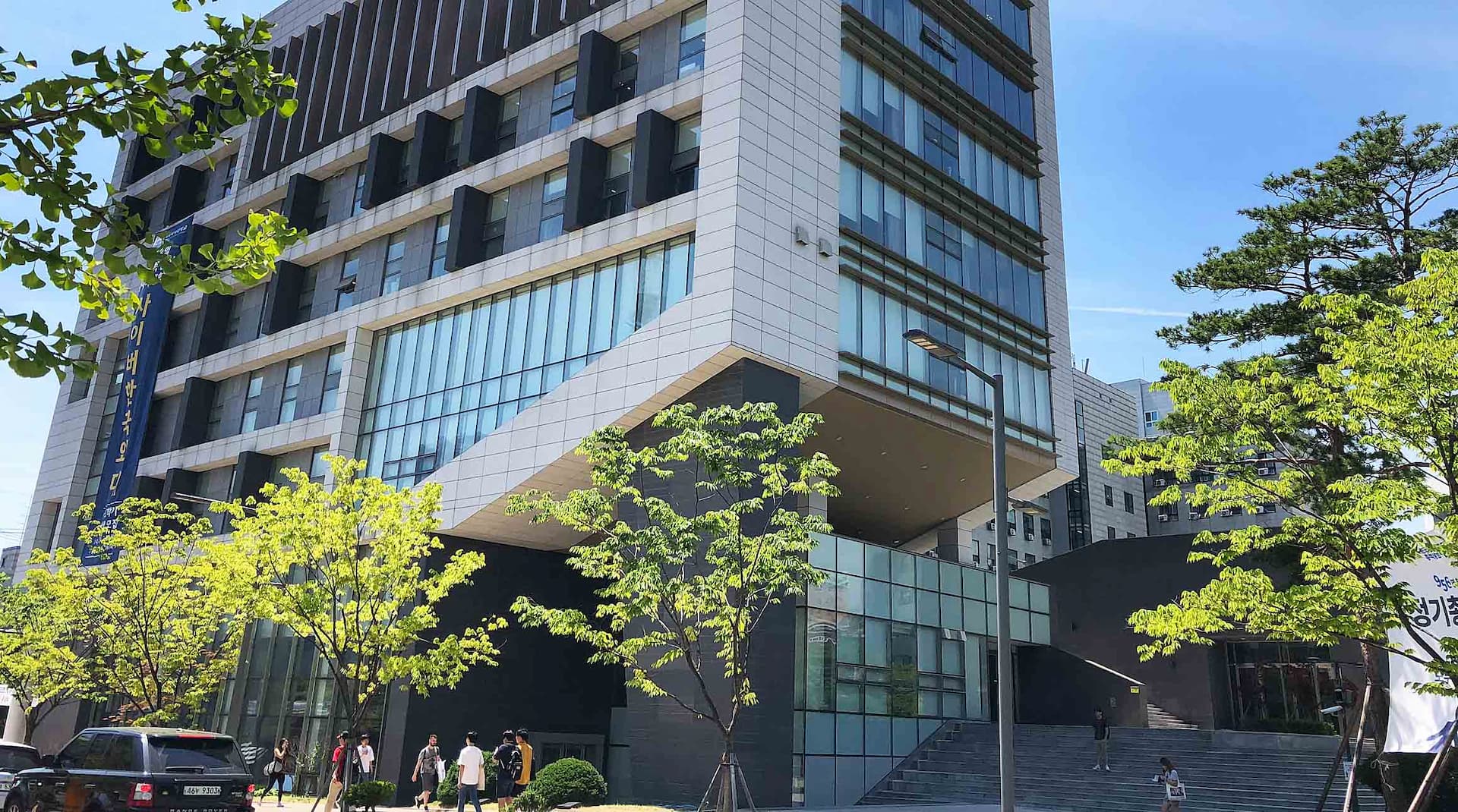 韓国外国語大学校校舎3