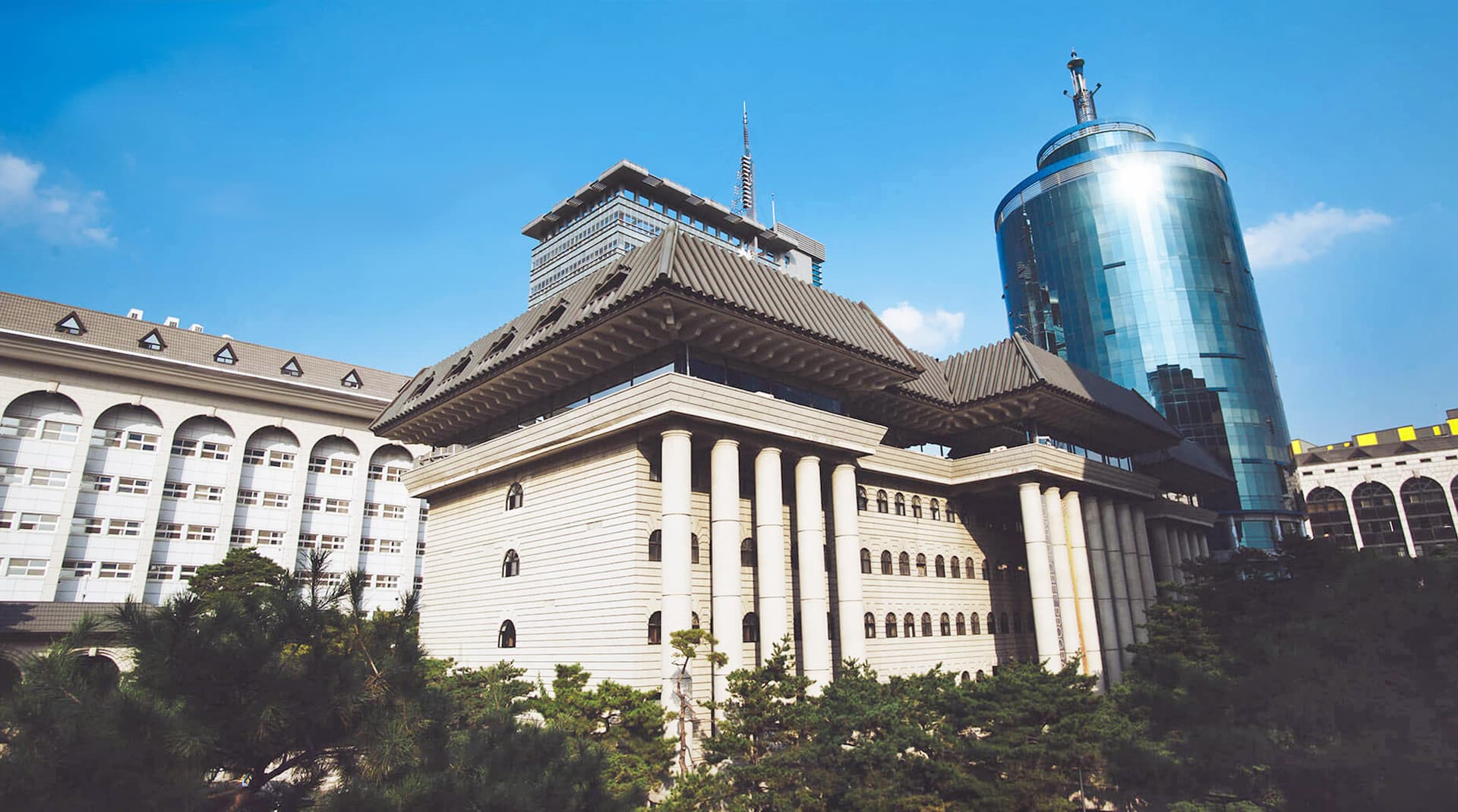 西京大学校校舎1